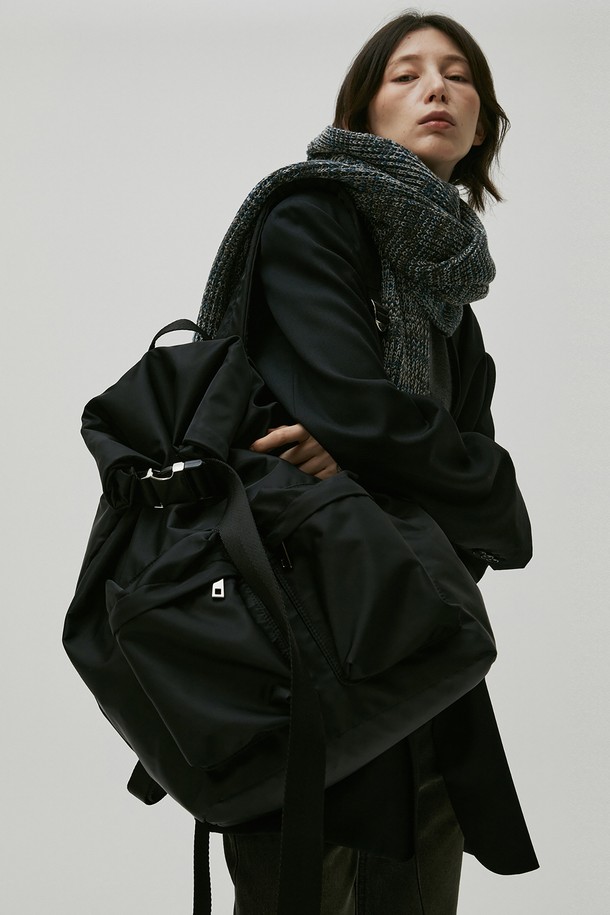 HYIIⁿ - 백팩 - [Unisex] Hybrid Two Way Big Backpack Black