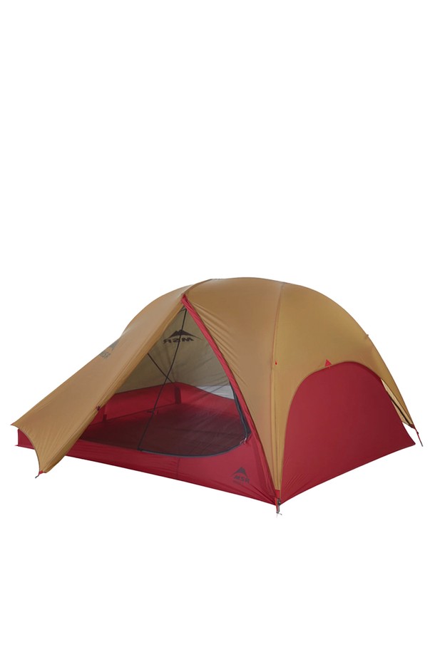MSR 초경량 프리라이트 3 텐트는 캠핑, 백패킹, 하이킹에 적합한 3인용 텐트입니다. 레드와 브라운 색상으로 제공되며, 나일론과 폴리에스테르 소재를 사용하여 내구성과 방수, 발수 기능을 갖췄습니다. 세미프리스탠딩 디자인으로 설치가 용이하며, 넓은 전실 공간을 제공하여 넉넉한 수납 공간을 확보했습니다. 마이크로메쉬 소재를 사용하여 우수한 통기성을 자랑하며, 수분 조절 및 결로 방지 기능으로 쾌적한 캠핑 환경을 제공합니다.
