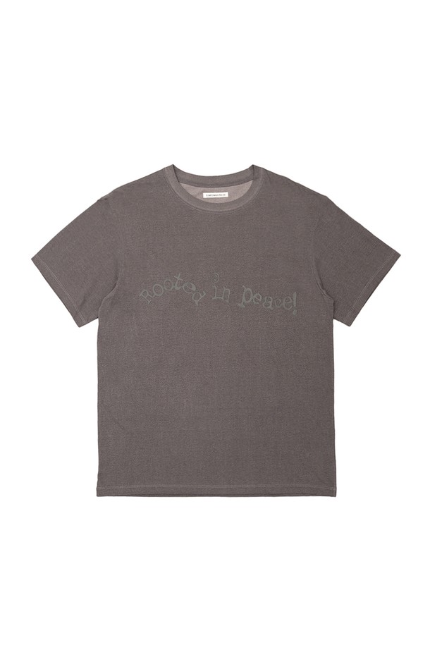 메이드 바이 얼스 반팔 티셔츠는 캐주얼한 스타일을 추구하는 분들을 위한 여름 필수 아이템입니다. 다크 브라운, 모카, 그린 세 가지 빈티지한 컬러로 출시되어, 25SS 컬렉션의 피스 테마 그래픽과 만나 독특한 분위기를 연출합니다. 오버핏과 릴랙스핏으로 편안한 착용감을 선사하며, 동네 마실룩이나 카페룩과 같은 일상적인 TPO에 잘 어울립니다. 면 소재를 사용하여 부드러운 촉감을 자랑하며, 그래픽 피그먼트 후가공으로 빈티지한 컬러감을 더했습니다. 미니멀, 스트리트 스타일을 즐겨 입는 분들께 추천합니다.
