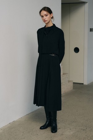 넥 스트랩 플리츠 원피스 N5HW56