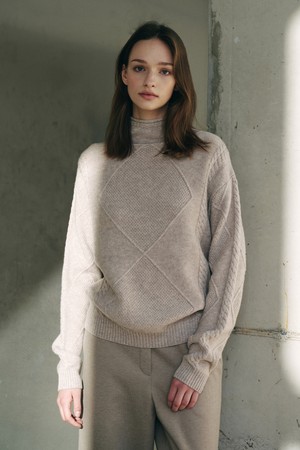 터틀넥 케이블 니트 S5HW074