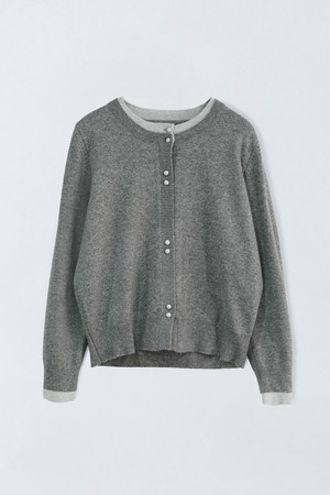 레이어드 넥 가디건 O6IS002