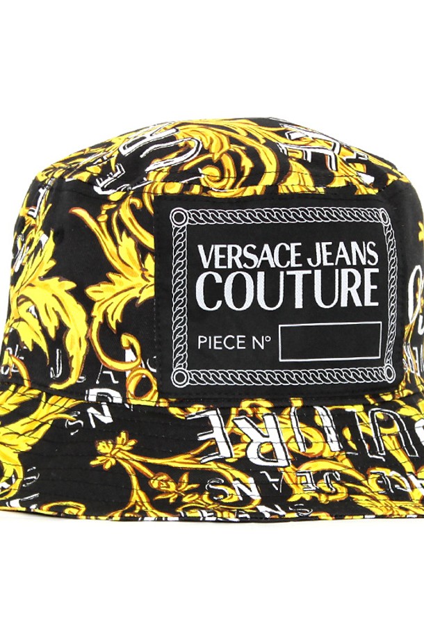 VERSACE - 모자 - 베르사체 23SS 74YAZK06ZG162 G89 바로크 패턴 로고 패치 버킷햇