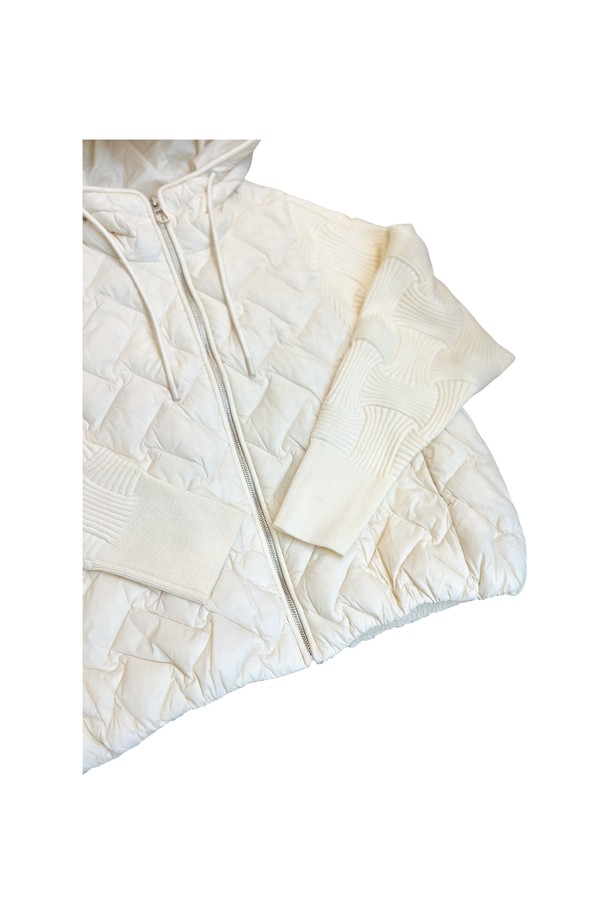 상품 슬라이드 이미지 1