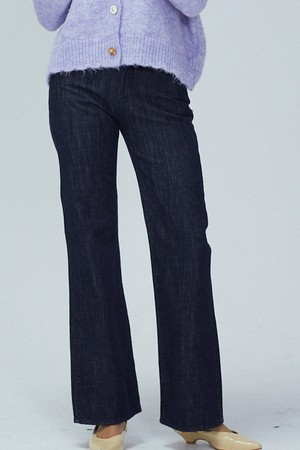 Slim Fit Non-Fade Bootcut Denim Pants_ 슬림 핏 논페이드 부츠컷 데님 팬츠