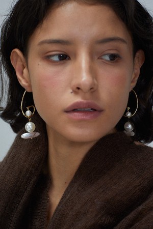 Twisted Wire Multi-Pearl Drop Earrings _트위스트 와이어 멀티 진주 드롭 귀걸이