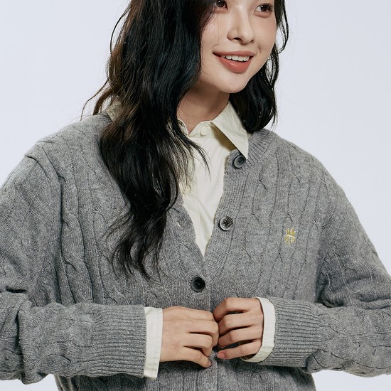 Signature Heritage Cable Cardigan_Gray