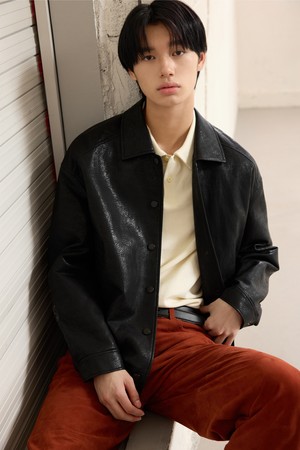 유니섹스 신세틱 크랙 레더 퀼팅 블루종 [블랙]