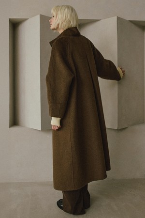 캐시미어 핸드메이드 하이넥 롱 코트 [브라운]