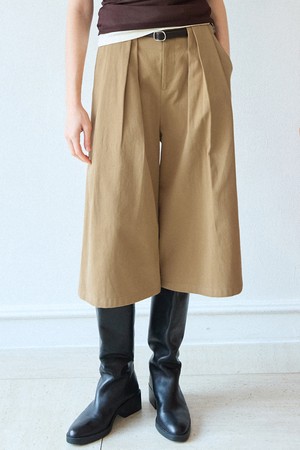 코튼 핀턱 버뮤다 팬츠 [베이지]