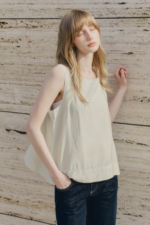 데일리 모달 슬리브리스 블라우스 [베이지]