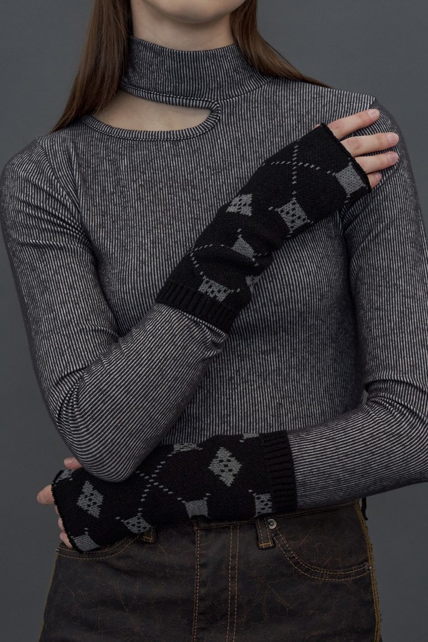 UNALLOYED - 장갑 - ARGYLE HANDWARMER / BLACK