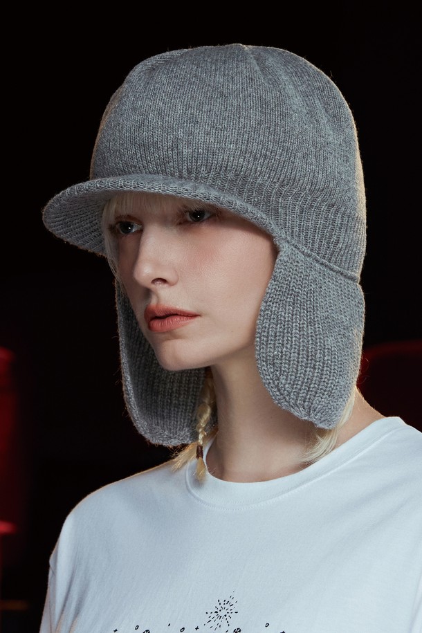 UNALLOYED - 모자 - WOOL KNIT TROOPER HAT / GREY