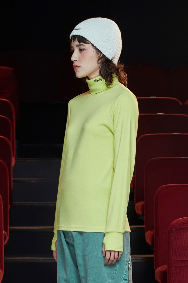 UNALLOYED - 긴팔티셔츠 - TURTLENECK KNIT T SHIRT / LIME