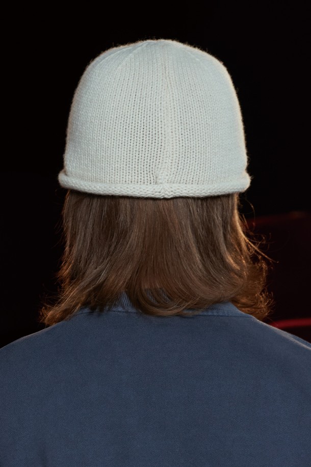 UNALLOYED - 모자 - SYMBOL WOOL BEANIE / IVORY