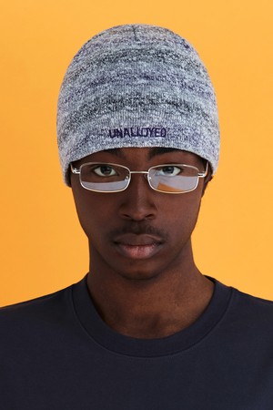 GRADATION STRIPE BEANIE / GREY