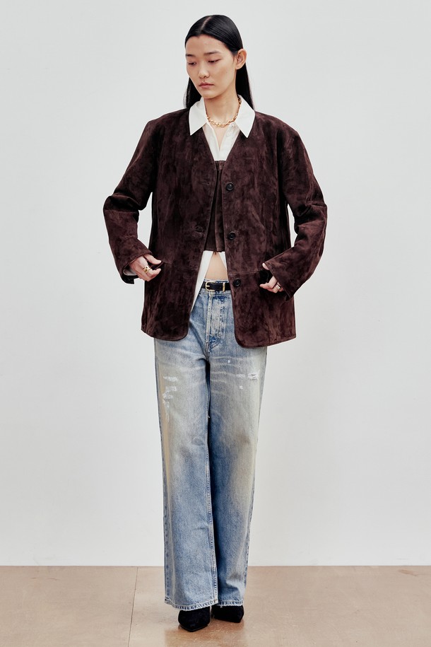 ANDROS - 레더 자켓 - Collarless Goat Suede Jacket (Chocolate Brown)