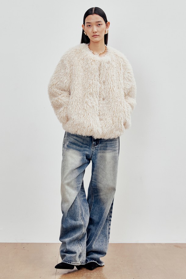 ANDROS - 자켓 - Collarless Shearling Jacket (Ivory)