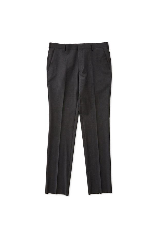 클래식핏 트윌 수트팬츠(그레이)는 남성용 수트 팬츠입니다. 울 혼방 소재로 제작되어 신축성이 뛰어나 편안한 착용감을 선사합니다. 클래식하고 포멀한 스타일로 오피스룩, 회의룩, 출근룩에 적합하며, 핏은 클래식핏입니다. 봄, 가을, 겨울 사계절 모두 착용 가능하며, 정장 세트 구성도 가능합니다. 차분한 그레이 컬러의 무지 디자인으로 미니멀한 스타일을 연출하기 좋습니다.
