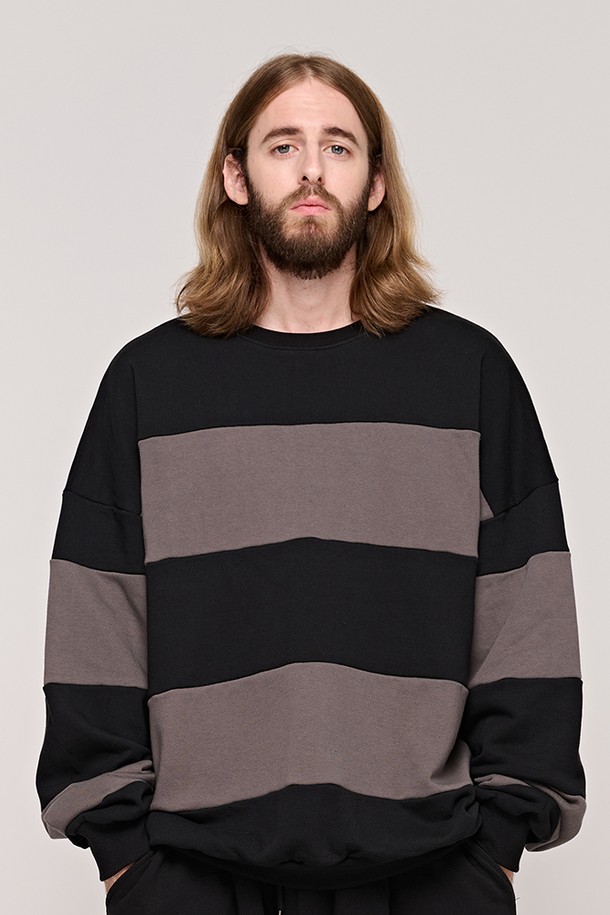 CARGOBROS - 스웨트셔츠 - CB STRIPE SWEATSHIRT (CHARCHOL)