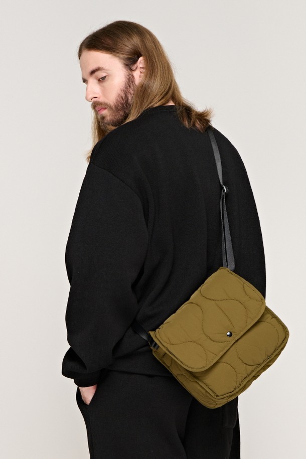 CARGOBROS - 남성 가방 - CB QUILTING SQUARE CROSS BAG (KHAKI)