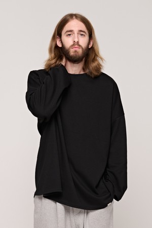 CB OVER BOX LONG SLEEVE (BLACK)