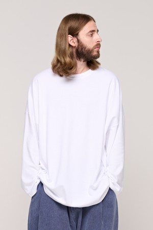 CB OVER BOX LONG SLEEVE (WHITE)