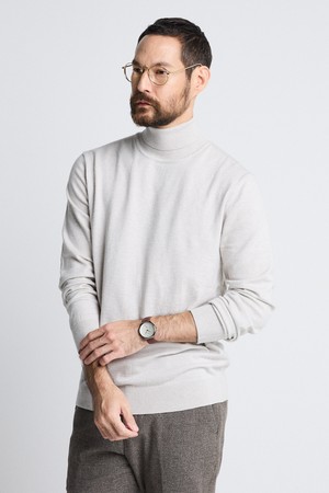 소프트터치_터틀넥 니트 아이보리 (클래식핏)