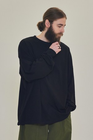 CB SEMI OVERFIT LONG SLEEVE (BLACK)