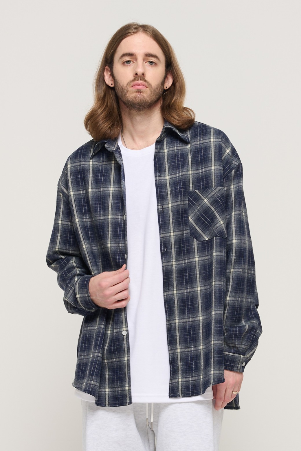 CARGOBROS - 긴팔셔츠 - PREMIUM FLANNEL SEMI-OVERSIZED CHECK SHIRT (NAVY)