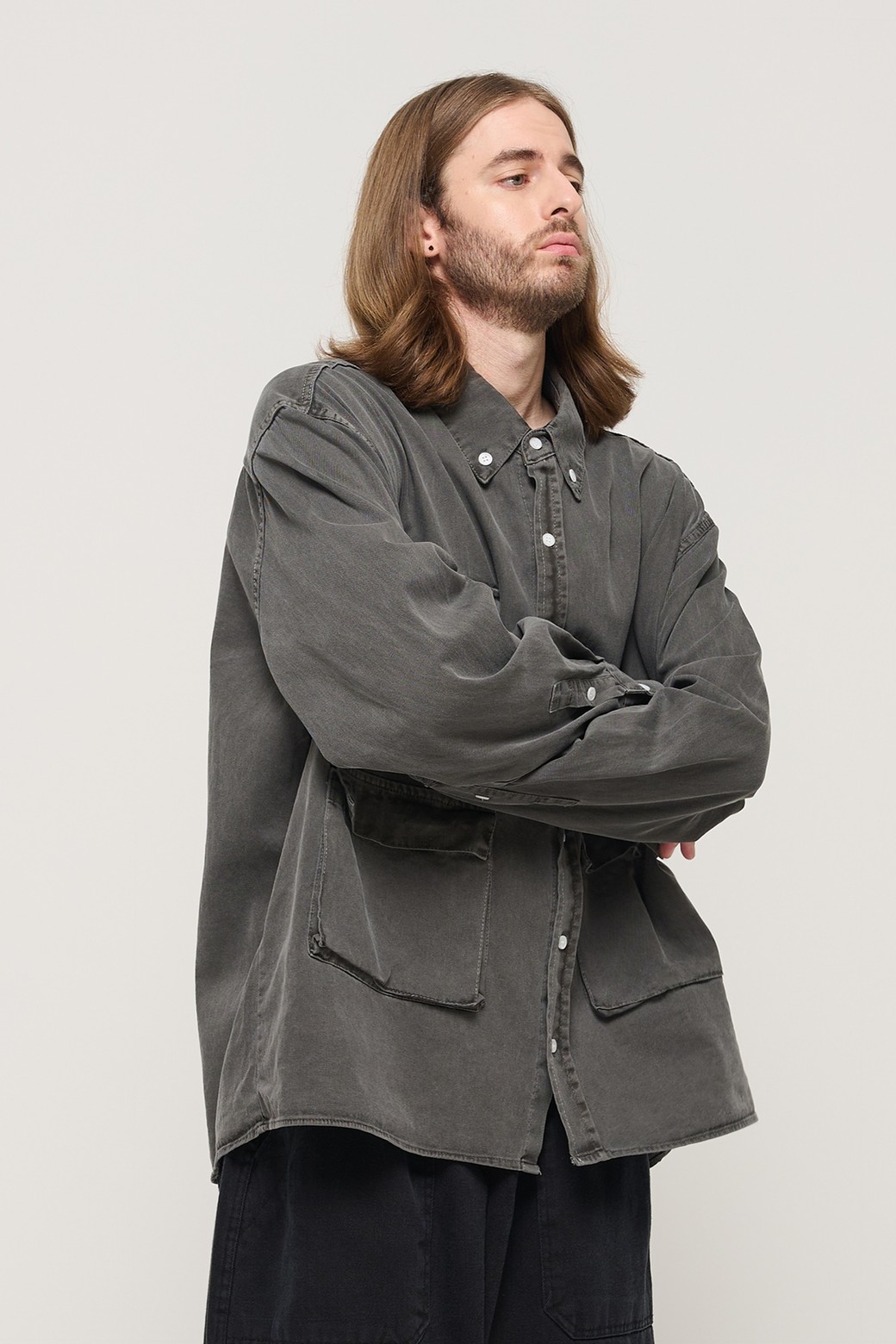 CARGOBROS - 긴팔셔츠 - PIGMENT WASHED MULTI-POCKET WORK SHIRT (CHARCHOL)