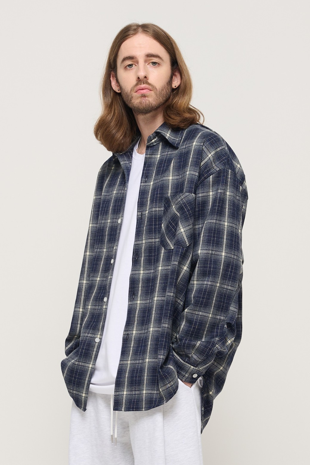CARGOBROS - 긴팔셔츠 - PREMIUM FLANNEL SEMI-OVERSIZED CHECK SHIRT (NAVY)