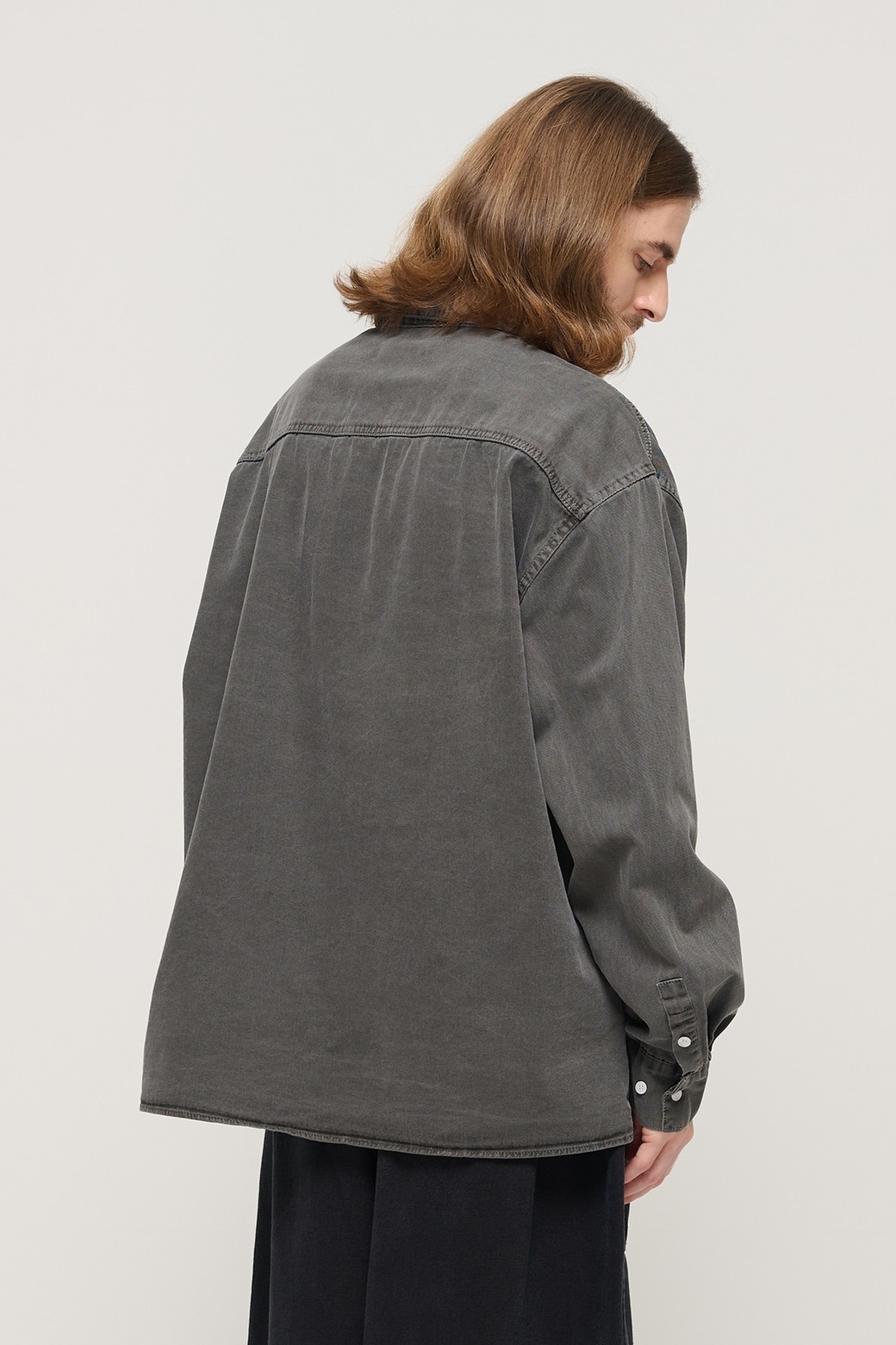 CARGOBROS - 긴팔셔츠 - PIGMENT WASHED MULTI-POCKET WORK SHIRT (CHARCHOL)