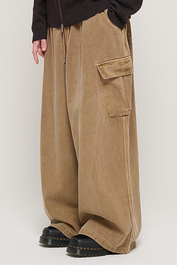 CARGOBROS - 캐주얼팬츠 - CB GAMENT BANDING BALLOON CARGO PANTS (BROWN)