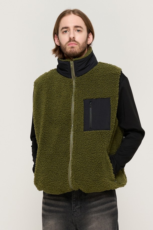 CARGOBROS - 베스트 - FLEECE POCKET VEST (KHAKI)