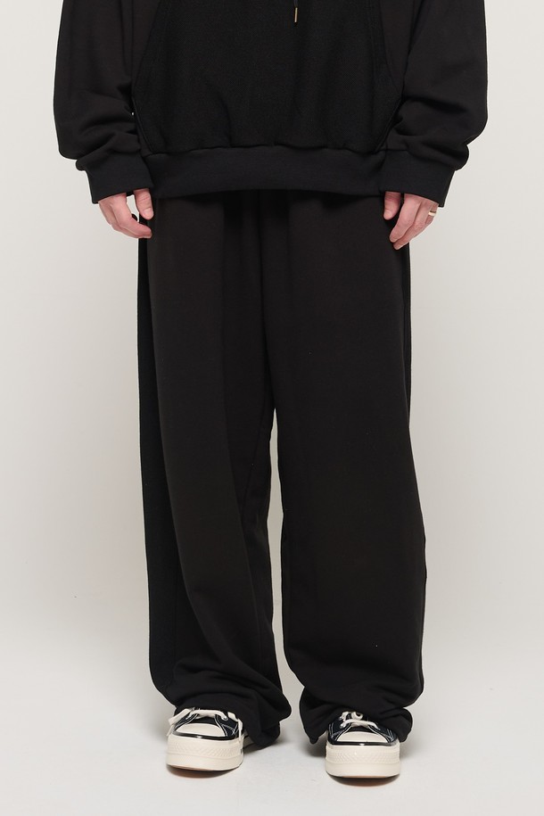 CARGOBROS - 캐주얼팬츠 - Y2K STYLE BASIC OVERSIZED SWEAT PANTS (BLACK)