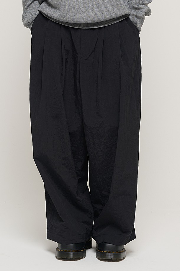 CARGOBROS - 캐주얼팬츠 - WIDE NYLON BELT BAND PANTS (BLACK)