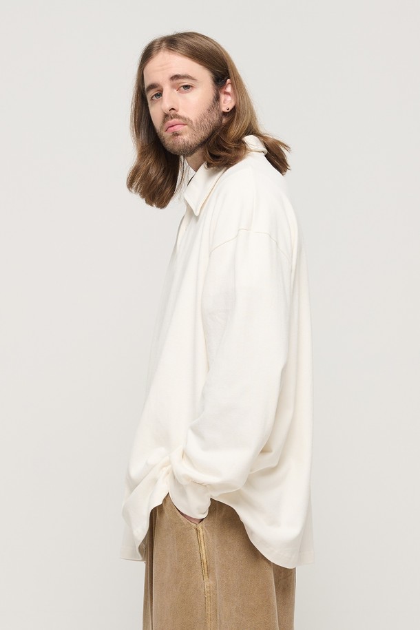 CARGOBROS - 긴팔티셔츠 - PULLOVER OVERSIZED LONG SLEEVE COLLAR T-SHIRT (IVORY)