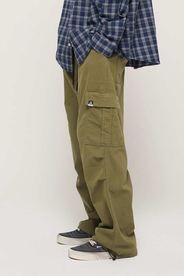 CARGOBROS - 캐주얼팬츠 - [코오롱몰 단독] RELAX WIDE FIT COTTON PARACHUTE CARGO BANDING PANTS (KHAKI)