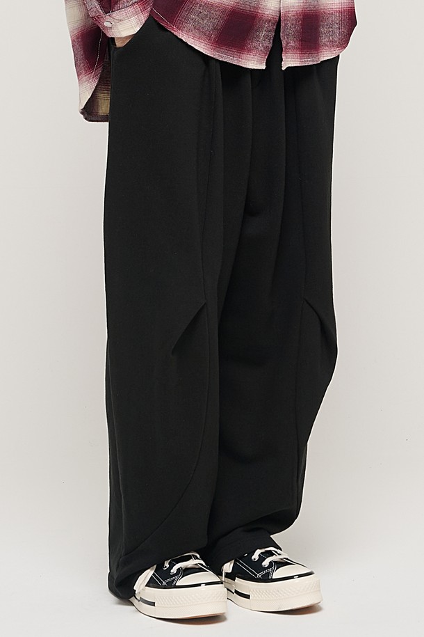 CARGOBROS - 캐주얼팬츠 - SIDE INCISION WIDE BALLOON PANTS (BLACK)