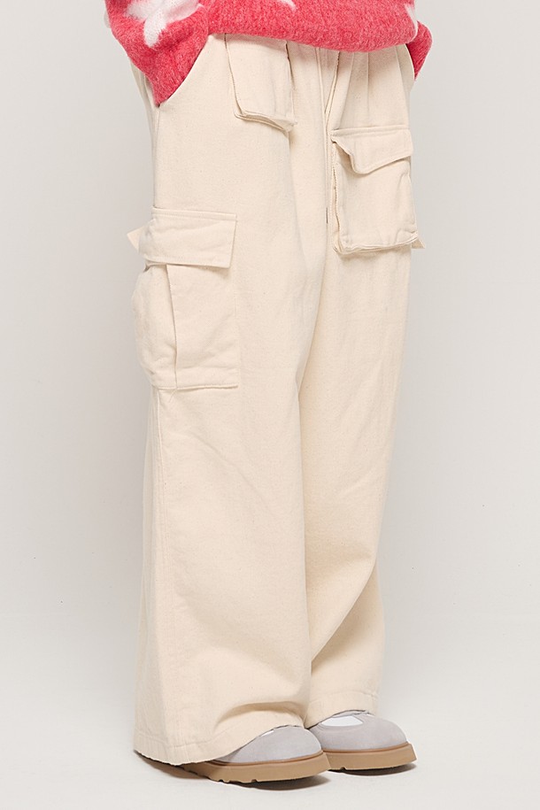 CARGOBROS - 캐주얼팬츠 - CB MULTI CARGO BANDING PANTS (CREAM)