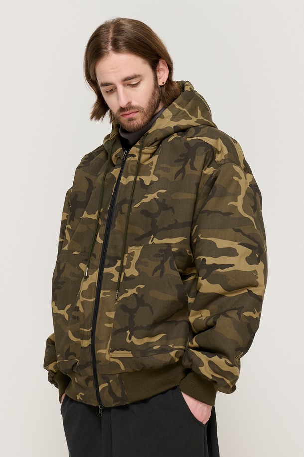 CARGOBROS - 블루종/점퍼 - CAMO RANDOM PATTERN HOOD JUMPER (KHAKI)