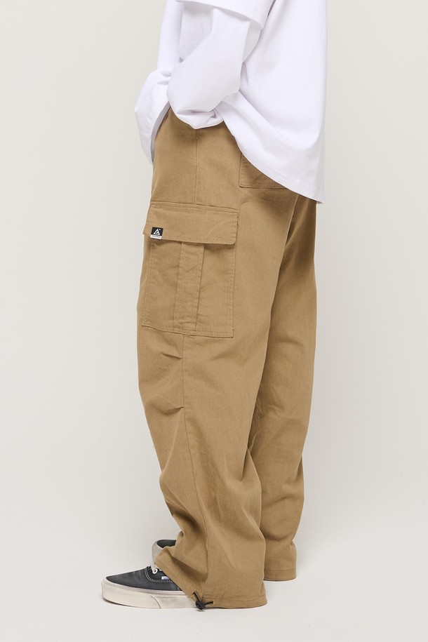 CARGOBROS - 캐주얼팬츠 - [코오롱몰 단독] RELAX WIDE FIT COTTON PARACHUTE CARGO BANDING PANTS (BEIGE)