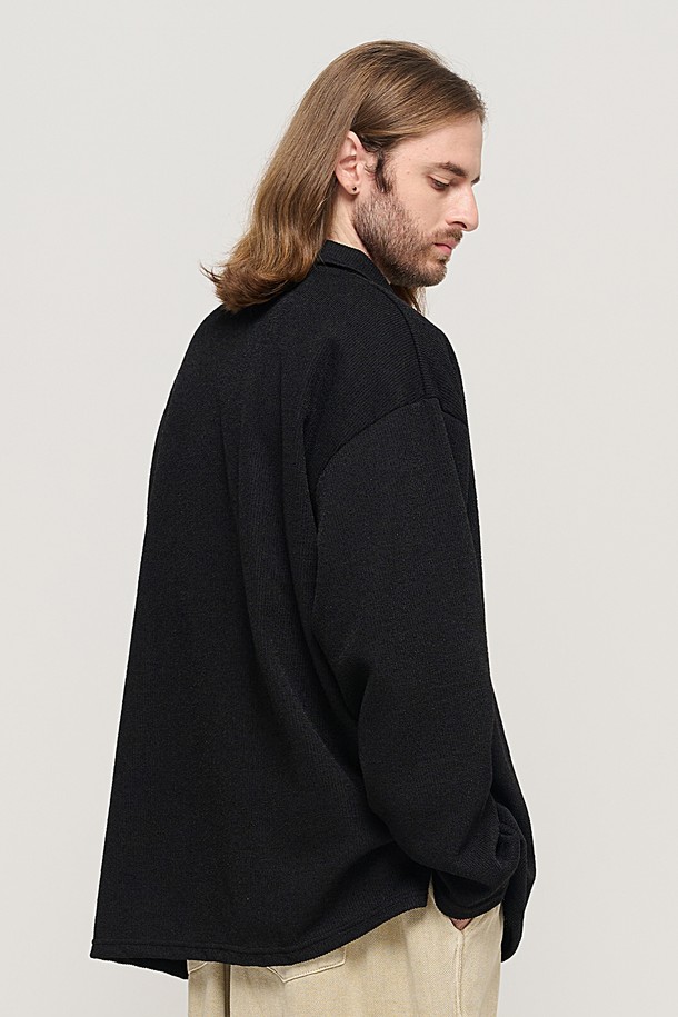 CARGOBROS - 스웨터 - CB COLLAR OVER KNIT (BLACK)