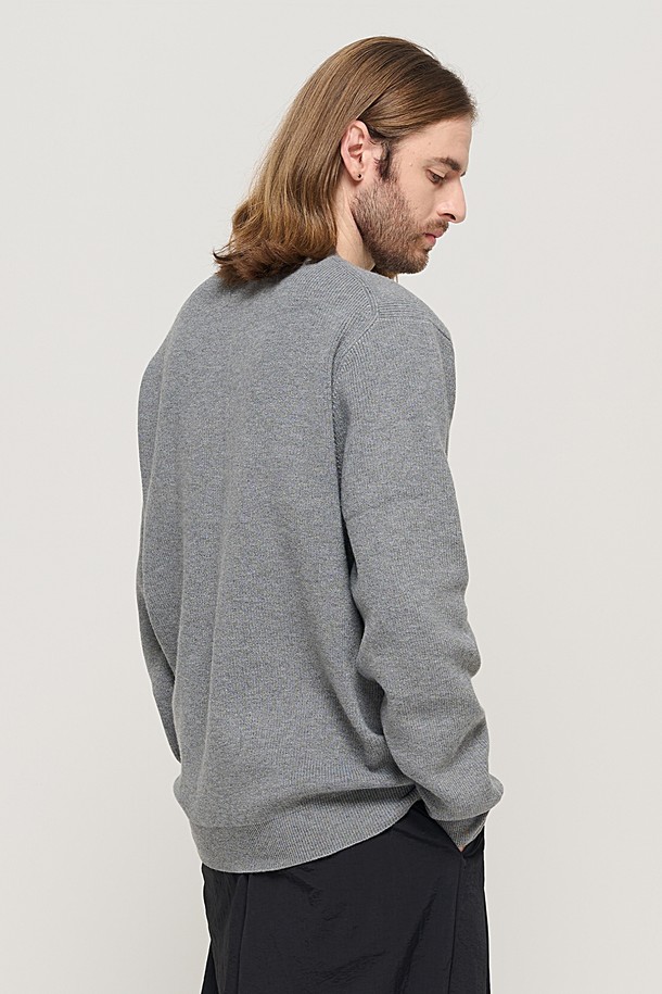 CARGOBROS - 스웨터 - CASH HENLEY NECK SEMI-OVER SOFT KNIT (GRAY)