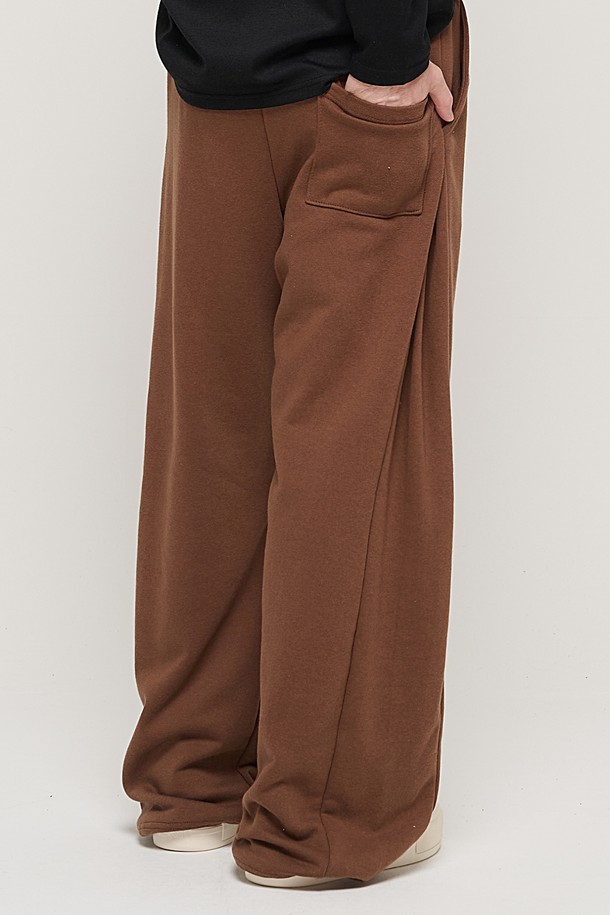 CARGOBROS - 캐주얼팬츠 - SIDE PINTUCK STANDARD SEMI-WIDE STRING PANTS (BROWN)