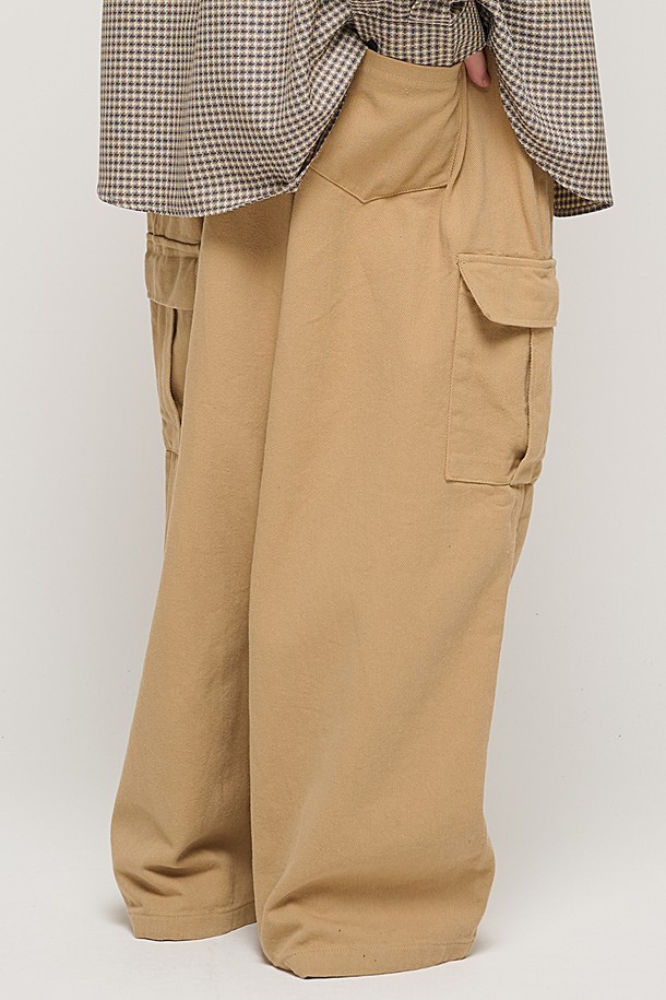 CARGOBROS - 캐주얼팬츠 - CB MULTI CARGO BANDING PANTS (BEIGE)