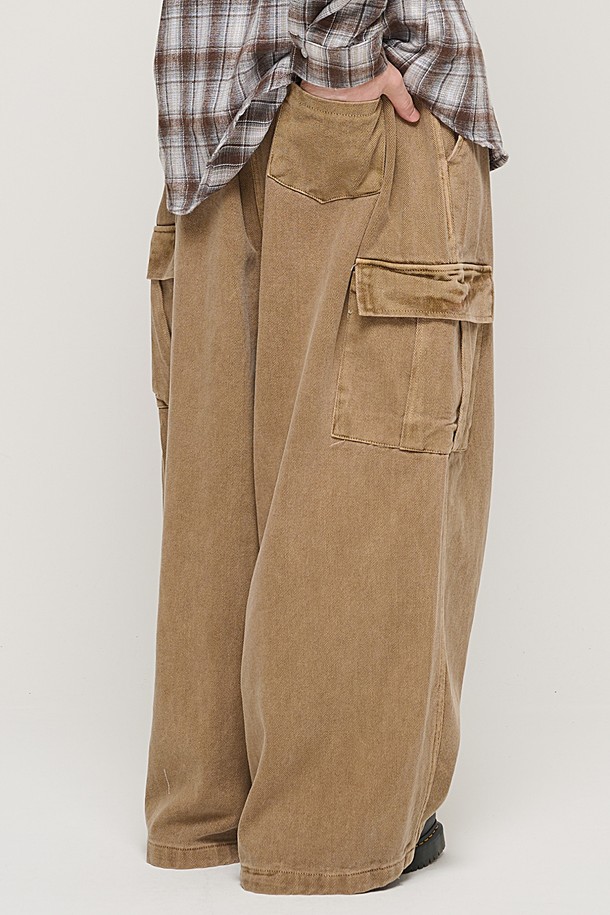 CARGOBROS - 캐주얼팬츠 - CB GAMENT BANDING BALLOON CARGO PANTS (BROWN)