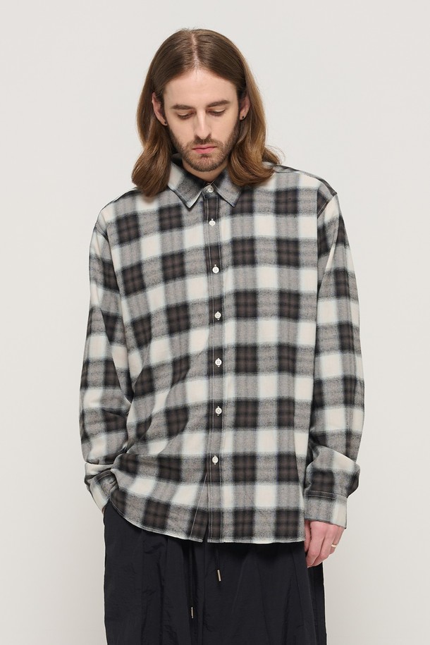 CARGOBROS - 긴팔셔츠 - FLANNEL OMBRE LOOSE FIT CHECK SHIRT (BLACK)