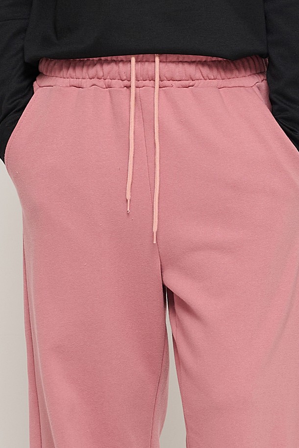 CARGOBROS - 캐주얼팬츠 - SIDE PINTUCK STANDARD SEMI-WIDE STRING PANTS (PINK)